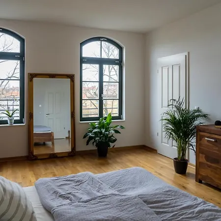 アパート Koenig Residenz Nahe Bmw , Porsche , Dhl Und Messe *