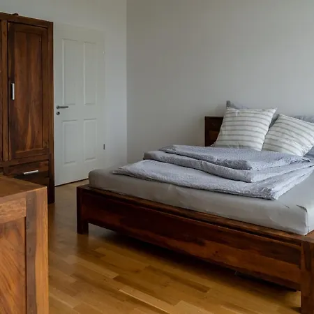 Apartament Koenig Residenz Nahe Bmw , Porsche , Dhl Und Messe *