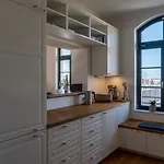 Koenig Residenz Nahe Bmw , Porsche , Dhl Und Messe *