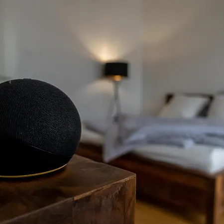 Koenig Residenz Nahe Bmw , Porsche , Dhl Und Messe