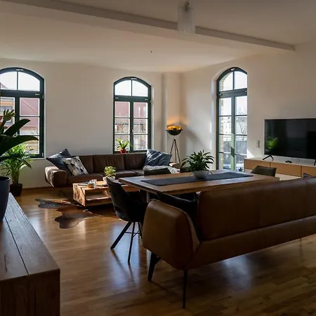 Koenig Residenz Nahe Bmw , Porsche , Dhl Und Messe *