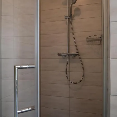 Apartamento Koenig Residenz Nahe Bmw , Porsche , Dhl Und Messe *